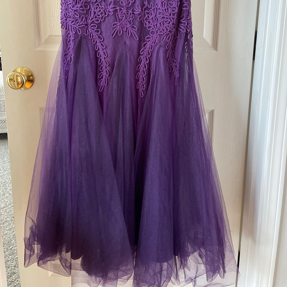 Cachet Purple Embroidered Tulle Trumpet Gown - Picture 7 of 16